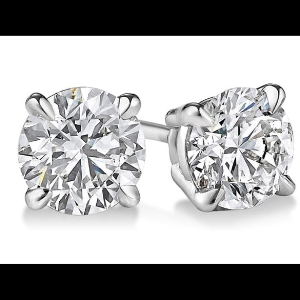 NEW Natural Diamonds earrings-stud